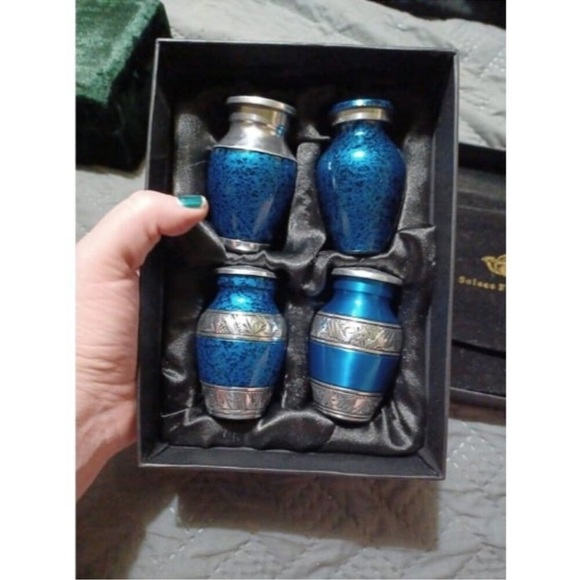Small Urns for Human Ashes Keepsake Set - Mini Urns for Ashes Men & Women